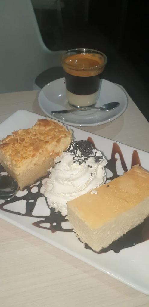 Postre con café - Pensión Marina